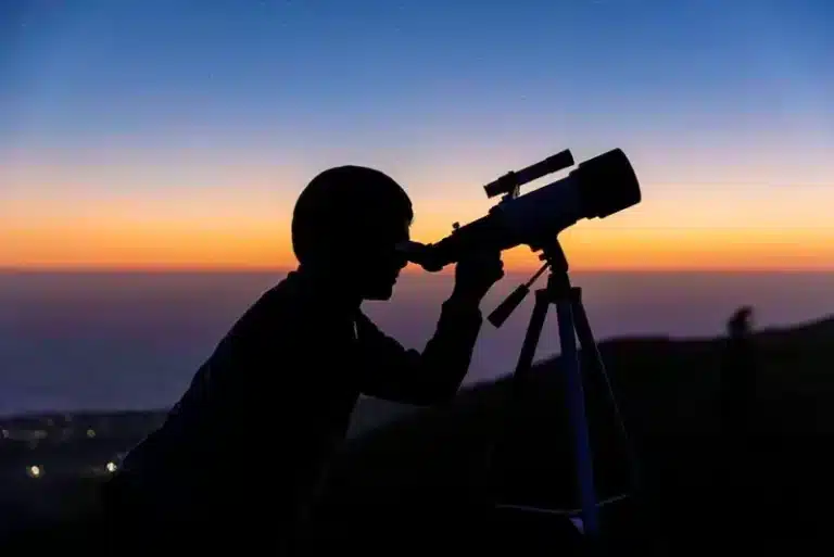 Beginner’s Guide to Choosing Your First Telescope First Telescope