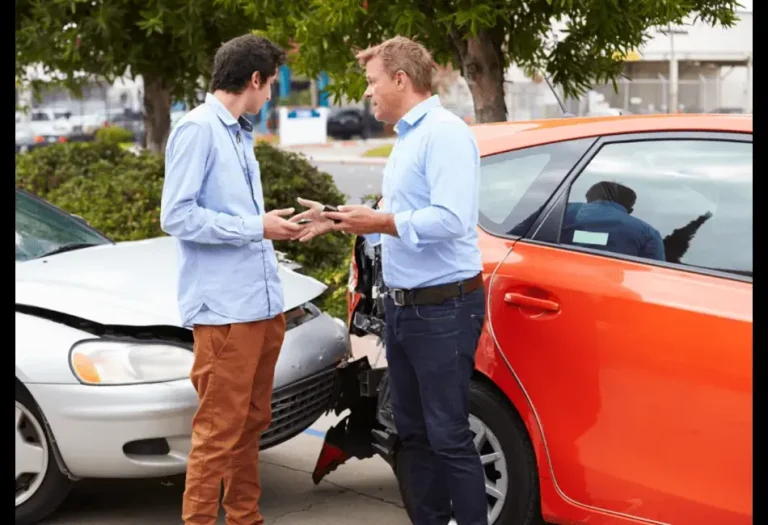 Common Legal Mistakes to Avoid After a Road Accident